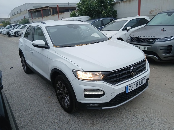 Volkswagen T-Roc Advance 1.0 TSI 81 kW (110 CV) Vehículo usado en Madrid Volkswagen T-Roc Advance 1.0 TSI 81 kW (110 CV) Vehículo usado en Madrid