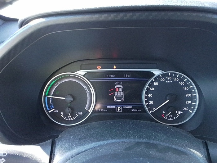 Nissan Juke 1.6 Hybrid N-Connecta Auto 105 kW (143 CV) Vehículo usado en Madrid Nissan Juke 1.6 Hybrid N-Connecta Auto 105 kW (143 CV) Vehículo usado en Madrid