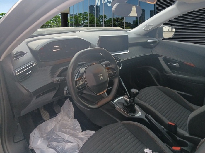 Peugeot 2008 BlueHDi 110 S&S Active Pack 81 kW (110 CV) Vehículo usado en Madrid Peugeot 2008 BlueHDi 110 S&S Active Pack 81 kW (110 CV) Vehículo usado en Madrid