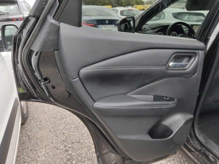 Nissan Qashqai DIG-T 140 mHEV N-Connecta 4x2 103 kW (140 CV) Vehículo usado en Madrid Nissan Qashqai DIG-T 140 mHEV N-Connecta 4x2 103 kW (140 CV) Vehículo usado en Madrid