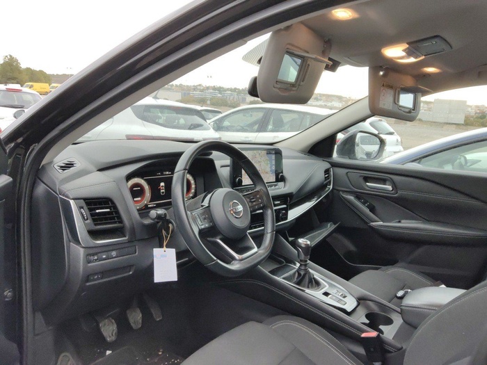 Nissan Qashqai DIG-T 140 mHEV N-Connecta 4x2 103 kW (140 CV) Vehículo usado en Madrid Nissan Qashqai DIG-T 140 mHEV N-Connecta 4x2 103 kW (140 CV) Vehículo usado en Madrid