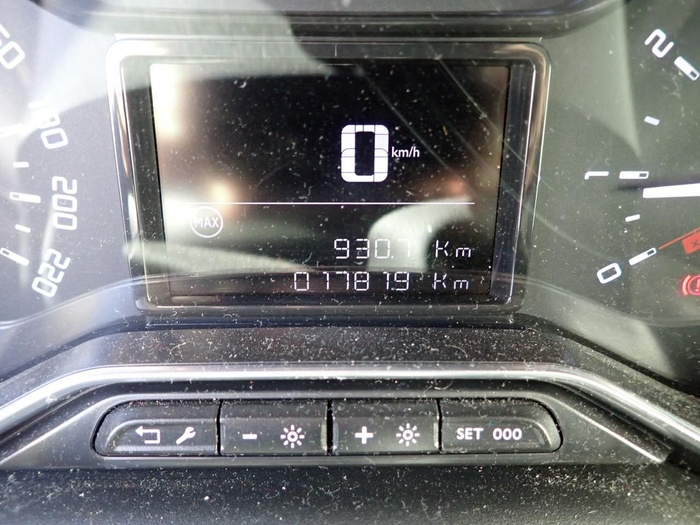 Citroen C3 Aircross BlueHDi 110 S&S Plus 81 kW (110 CV) Vehículo usado en Madrid Citroen C3 Aircross BlueHDi 110 S&S Plus 81 kW (110 CV) Vehículo usado en Madrid