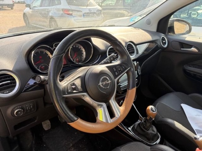 Opel Adam 1.4 XEL GLP Glam 64 kW (87 CV) Vehículo usado en Madrid Opel Adam 1.4 XEL GLP Glam 64 kW (87 CV) Vehículo usado en Madrid