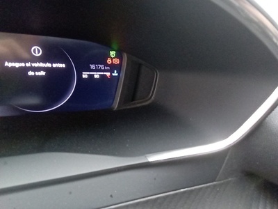 Peugeot 208 PureTech 100 Allure 75 kW (100 CV) 11 Peugeot 208 PureTech 100 Allure 75 kW (100 CV) 11