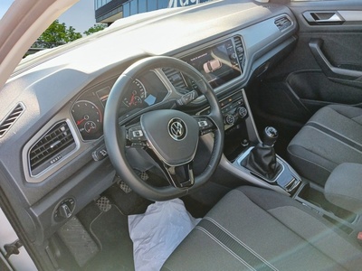 Volkswagen T-Roc Advance R-Line 1.0 TSI 81 kW (110 CV) 7 Volkswagen T-Roc Advance R-Line 1.0 TSI 81 kW (110 CV) 7