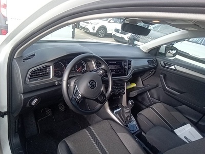 Volkswagen T-Roc Advance R-Line 1.0 TSI 81 kW (110 CV) 7 Volkswagen T-Roc Advance R-Line 1.0 TSI 81 kW (110 CV) 7