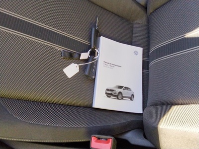 Volkswagen T-Roc Advance R-Line 1.0 TSI 81 kW (110 CV) 15 Volkswagen T-Roc Advance R-Line 1.0 TSI 81 kW (110 CV) 15