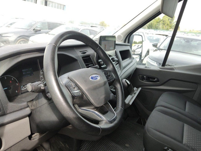 Ford Transit Furgon 350 L3H2 Trend 96 kW (130 CV) Vehículo usado en Madrid Ford Transit Furgon 350 L3H2 Trend 96 kW (130 CV) Vehículo usado en Madrid