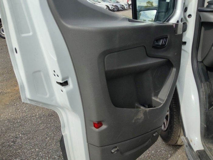 Ford Transit Furgon 350 L3H2 Trend 96 kW (130 CV) Vehículo usado en Madrid Ford Transit Furgon 350 L3H2 Trend 96 kW (130 CV) Vehículo usado en Madrid