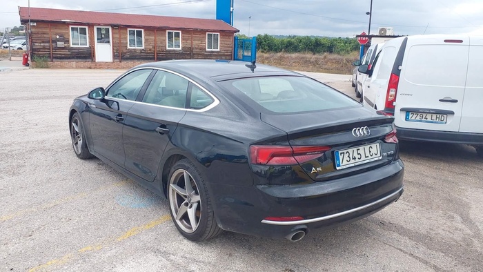 Audi A5 Sportback Sport 35 TFSI 110 kW (150 CV) S tronic Vehículo usado en Madrid Audi A5 Sportback Sport 35 TFSI 110 kW (150 CV) S tronic Vehículo usado en Madrid