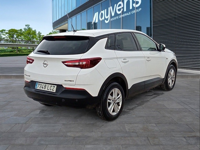 Opel Grandland X 1.5 CDTi Selective 96 kW (130 CV) Vehículo usado en Madrid Opel Grandland X 1.5 CDTi Selective 96 kW (130 CV) Vehículo usado en Madrid