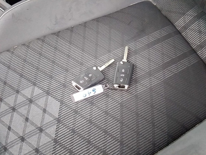 Volkswagen Tiguan R-Line 2.0 TDI 110 kW (150 CV) DSG Vehículo usado en Madrid Volkswagen Tiguan R-Line 2.0 TDI 110 kW (150 CV) DSG Vehículo usado en Madrid