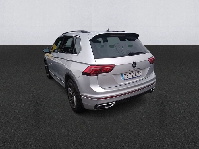 Volkswagen Tiguan R-Line 2.0 TDI 110 kW (150 CV) DSG Vehículo usado en Madrid Volkswagen Tiguan R-Line 2.0 TDI 110 kW (150 CV) DSG Vehículo usado en Madrid