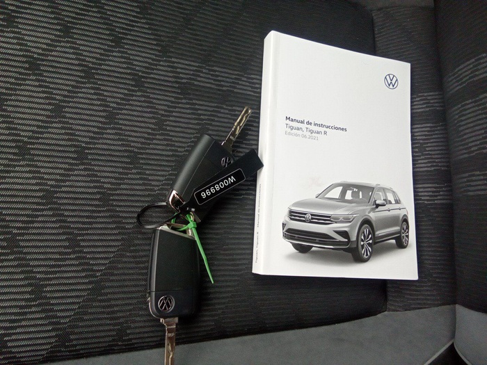 Volkswagen Tiguan R-Line 2.0 TDI 110 kW (150 CV) DSG Vehículo usado en Madrid Volkswagen Tiguan R-Line 2.0 TDI 110 kW (150 CV) DSG Vehículo usado en Madrid