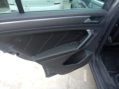 Volkswagen Tiguan R-Line 2.0 TDI 110 kW (150 CV) DSG 10 Volkswagen Tiguan R-Line 2.0 TDI 110 kW (150 CV) DSG 10