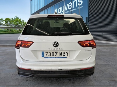 Volkswagen Tiguan Life 1.4 TSI eHybrid 180 kW (245 CV) DSG 12 Volkswagen Tiguan Life 1.4 TSI eHybrid 180 kW (245 CV) DSG 12