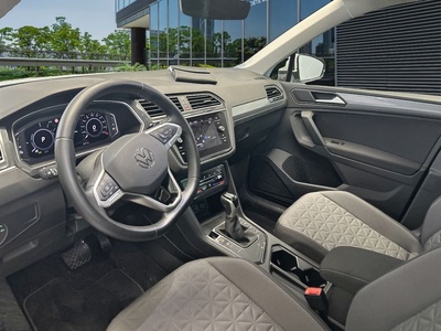 Volkswagen Tiguan Life 1.4 TSI eHybrid 180 kW (245 CV) DSG 14 Volkswagen Tiguan Life 1.4 TSI eHybrid 180 kW (245 CV) DSG 14