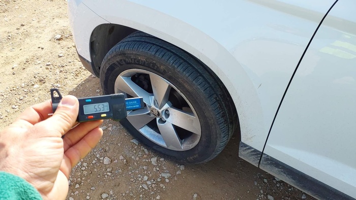 Skoda Karoq 2.0 TDI Ambition 4X4 DSG 110 kW (150 CV) Vehículo usado en Madrid Skoda Karoq 2.0 TDI Ambition 4X4 DSG 110 kW (150 CV) Vehículo usado en Madrid