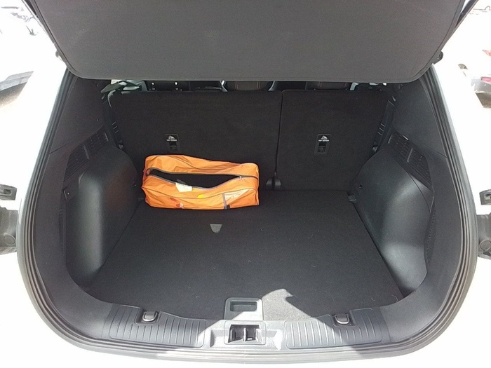 Ford Kuga 1.5 EcoBlue ST-Line 88 kW (120 CV) Vehículo usado en Madrid Ford Kuga 1.5 EcoBlue ST-Line 88 kW (120 CV) Vehículo usado en Madrid