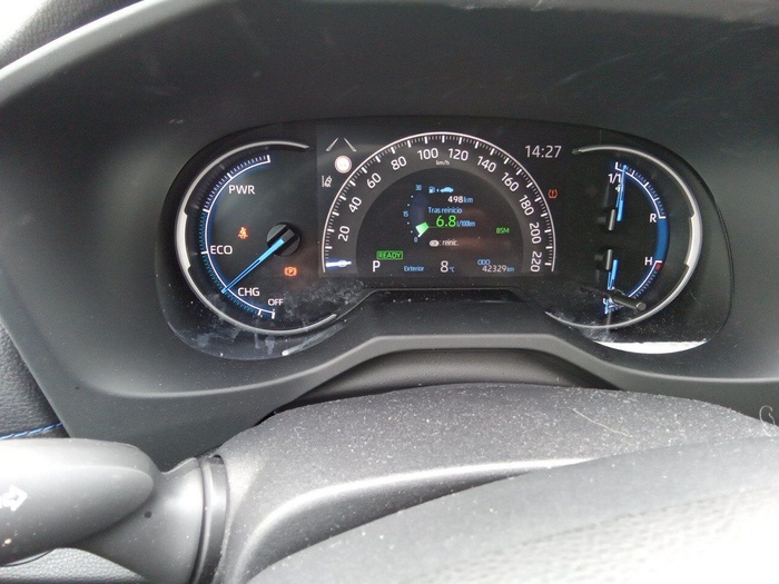 Toyota Rav4 2.5l hybrid Style 4WD 163 kW (222 CV) Vehículo usado en Madrid Toyota Rav4 2.5l hybrid Style 4WD 163 kW (222 CV) Vehículo usado en Madrid