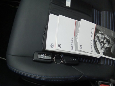 Toyota Rav4 2.5l hybrid Style 4WD 163 kW (222 CV) 10 Toyota Rav4 2.5l hybrid Style 4WD 163 kW (222 CV) 10