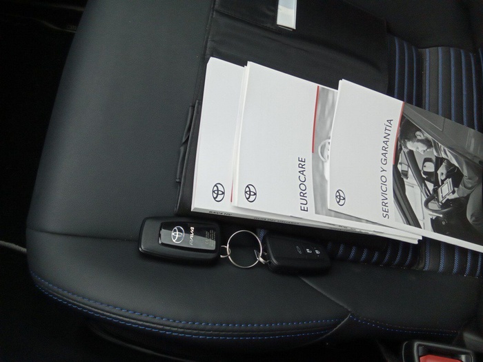 Toyota Rav4 2.5l hybrid Style 4WD 163 kW (222 CV) Vehículo usado en Madrid Toyota Rav4 2.5l hybrid Style 4WD 163 kW (222 CV) Vehículo usado en Madrid