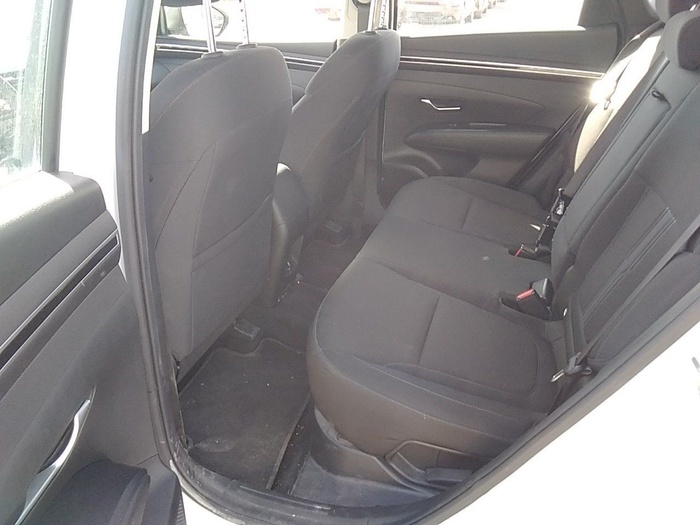 Hyundai Tucson 1.6 TGDI HEV Maxx Auto 169 kW (230 CV) Vehículo usado en Madrid Hyundai Tucson 1.6 TGDI HEV Maxx Auto 169 kW (230 CV) Vehículo usado en Madrid