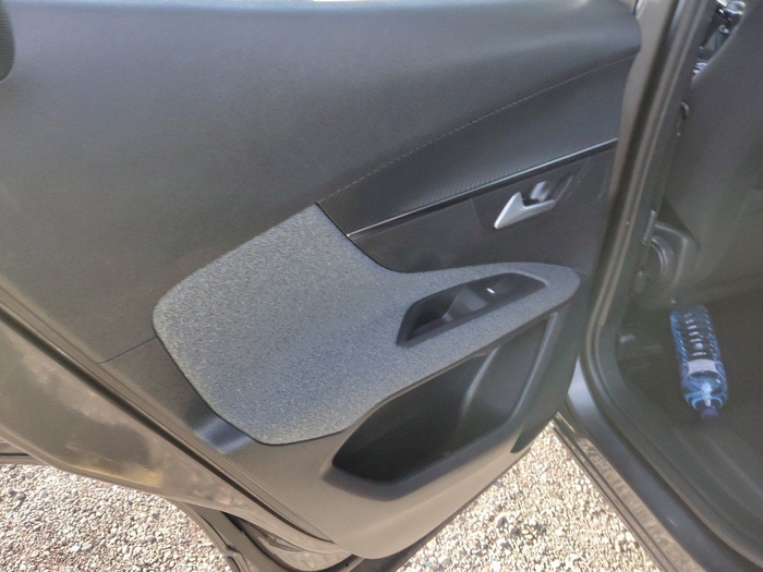 Peugeot 3008 BlueHDi 130 S&S Active Pack 96 kW (130 CV) Vehículo usado en Madrid Peugeot 3008 BlueHDi 130 S&S Active Pack 96 kW (130 CV) Vehículo usado en Madrid