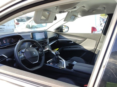 Peugeot 3008 BlueHDi 130 S&S Active Pack 96 kW (130 CV) 12 Peugeot 3008 BlueHDi 130 S&S Active Pack 96 kW (130 CV) 12