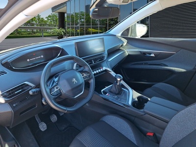 Peugeot 3008 BlueHDi 130 S&S Active Pack 96 kW (130 CV) 7 Peugeot 3008 BlueHDi 130 S&S Active Pack 96 kW (130 CV) 7