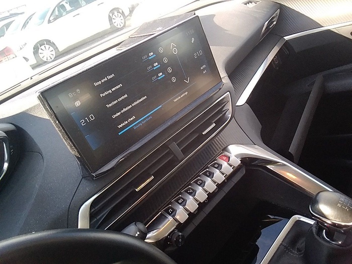 Peugeot 3008 BlueHDi 130 S&S Active Pack 96 kW (130 CV) Vehículo usado en Madrid Peugeot 3008 BlueHDi 130 S&S Active Pack 96 kW (130 CV) Vehículo usado en Madrid