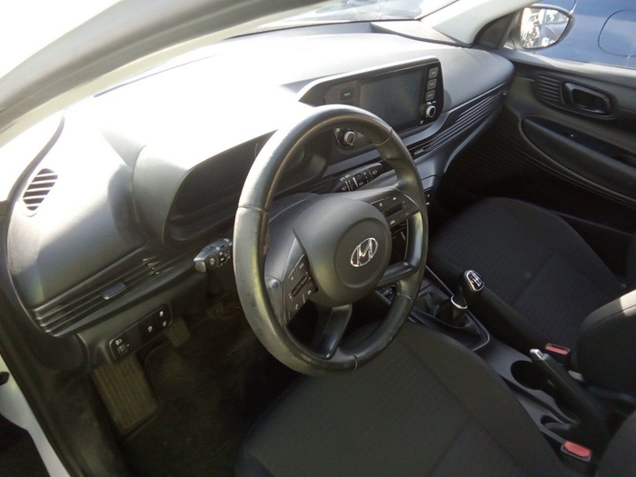 Hyundai i20 1.0 TGDI 48V Klass 74 kW (100 CV) Vehículo usado en Madrid Hyundai i20 1.0 TGDI 48V Klass 74 kW (100 CV) Vehículo usado en Madrid