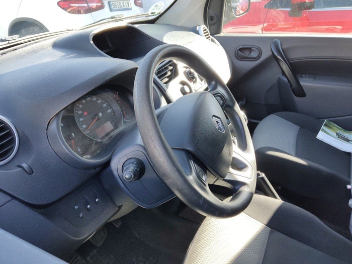 Renault Kangoo Furgon Profesional dCi 55 kW (75 CV) Vehículo usado en Madrid Renault Kangoo Furgon Profesional dCi 55 kW (75 CV) Vehículo usado en Madrid