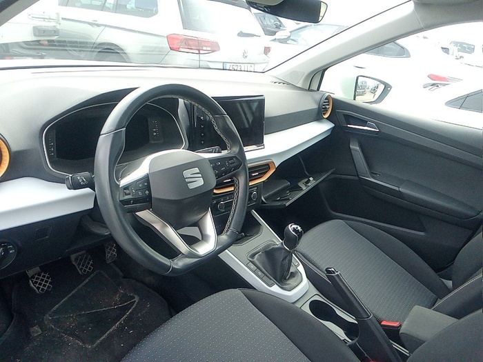 SEAT Arona 1.0 TSI Style XL 81 kW (110 CV) Vehículo usado en Madrid SEAT Arona 1.0 TSI Style XL 81 kW (110 CV) Vehículo usado en Madrid