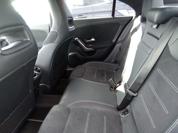 Mercedes-Benz CLA 180 100 kW (136 CV) Vehículo usado en Madrid Mercedes-Benz CLA 180 100 kW (136 CV) Vehículo usado en Madrid