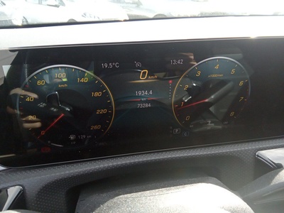 Mercedes-Benz CLA 180 100 kW (136 CV) 8 Mercedes-Benz CLA 180 100 kW (136 CV) 8