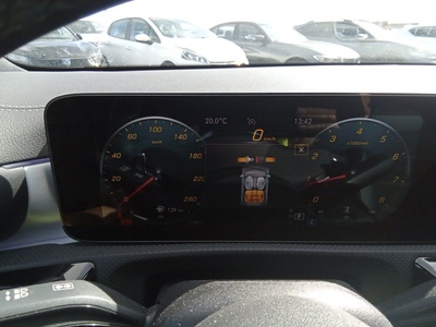 Mercedes-Benz CLA 180 100 kW (136 CV) 15 Mercedes-Benz CLA 180 100 kW (136 CV) 15