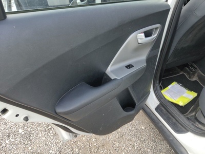 Kia Niro 1.6 GDi HEV Concept 104 kW (141 CV) 10 Kia Niro 1.6 GDi HEV Concept 104 kW (141 CV) 10