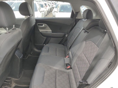 Kia Niro 1.6 GDi HEV Concept 104 kW (141 CV) 9 Kia Niro 1.6 GDi HEV Concept 104 kW (141 CV) 9