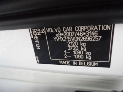 Volvo XC40 T3 Momentum Pro Auto 120 kW (163 CV) 15 Volvo XC40 T3 Momentum Pro Auto 120 kW (163 CV) 15