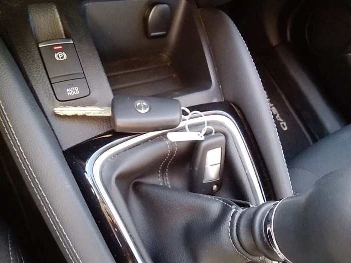 Nissan Qashqai DIG-T 140 N-Style 103 kW (140 CV) Vehículo usado en Madrid Nissan Qashqai DIG-T 140 N-Style 103 kW (140 CV) Vehículo usado en Madrid