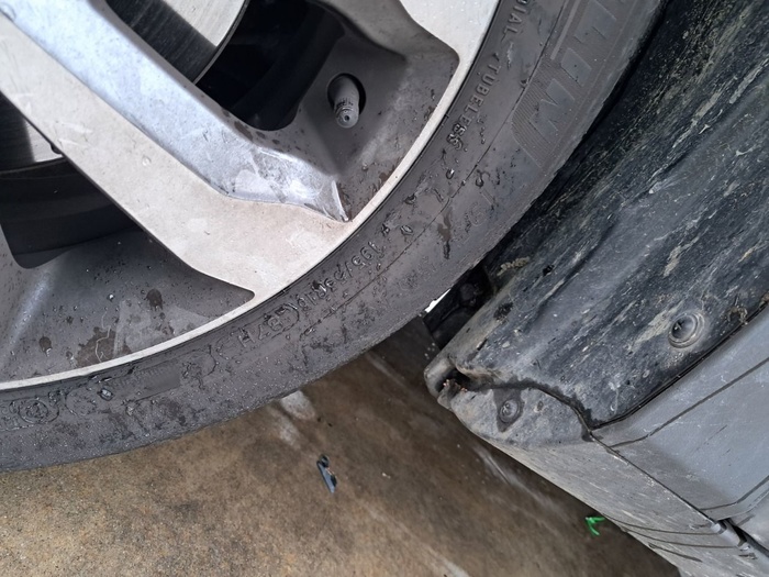 Kia Stonic 1.0 T-GDi MHEV Drive iMT 88 kW (120 CV) Vehículo usado en Madrid Kia Stonic 1.0 T-GDi MHEV Drive iMT 88 kW (120 CV) Vehículo usado en Madrid