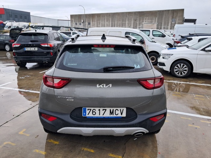 Kia Stonic 1.0 T-GDi MHEV Drive iMT 88 kW (120 CV) Vehículo usado en Madrid Kia Stonic 1.0 T-GDi MHEV Drive iMT 88 kW (120 CV) Vehículo usado en Madrid