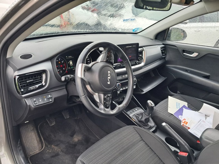 Kia Stonic 1.0 T-GDi MHEV Drive iMT 88 kW (120 CV) Vehículo usado en Madrid Kia Stonic 1.0 T-GDi MHEV Drive iMT 88 kW (120 CV) Vehículo usado en Madrid