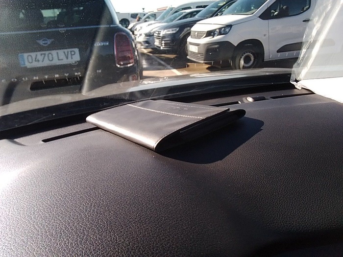 Kia Stonic 1.0 T-GDi MHEV Drive iMT 88 kW (120 CV) Vehículo usado en Madrid Kia Stonic 1.0 T-GDi MHEV Drive iMT 88 kW (120 CV) Vehículo usado en Madrid