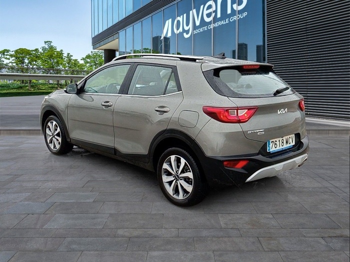 Kia Stonic 1.0 T-GDi MHEV Drive iMT 88 kW (120 CV) Vehículo usado en Madrid Kia Stonic 1.0 T-GDi MHEV Drive iMT 88 kW (120 CV) Vehículo usado en Madrid