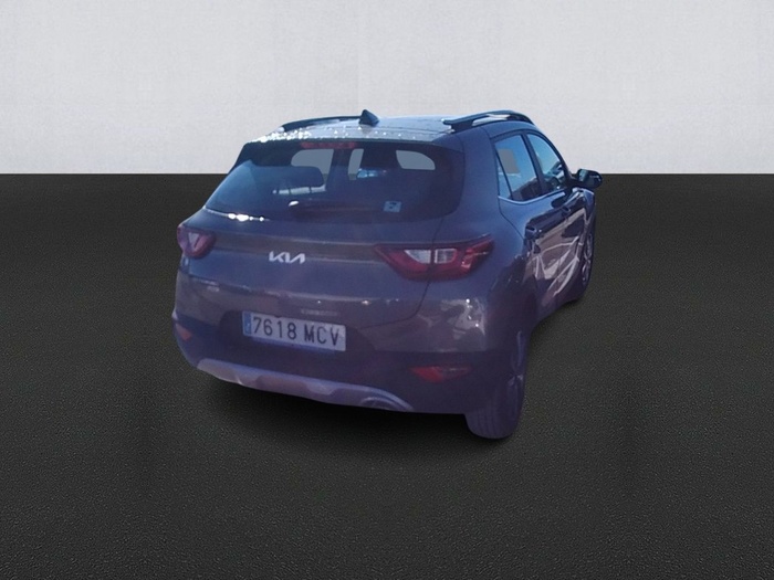 Kia Stonic 1.0 T-GDi MHEV Drive iMT 88 kW (120 CV) Vehículo usado en Madrid Kia Stonic 1.0 T-GDi MHEV Drive iMT 88 kW (120 CV) Vehículo usado en Madrid