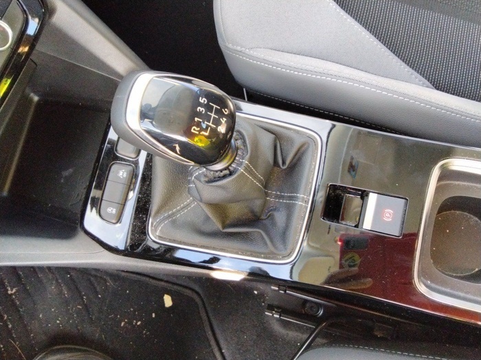 Opel Mokka 1.5 D Business Elegance 81 kW (110 CV) Vehículo usado en Madrid Opel Mokka 1.5 D Business Elegance 81 kW (110 CV) Vehículo usado en Madrid