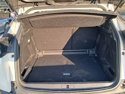 Peugeot 3008 BlueHDi 130 S&S Active Pack 96 kW (130 CV) 12 Peugeot 3008 BlueHDi 130 S&S Active Pack 96 kW (130 CV) 12