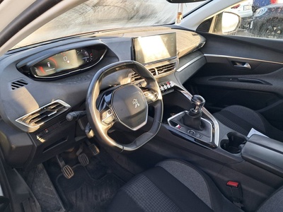 Peugeot 3008 BlueHDi 130 S&S Active Pack 96 kW (130 CV) 7 Peugeot 3008 BlueHDi 130 S&S Active Pack 96 kW (130 CV) 7